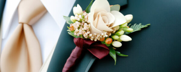 costume de mariage vert sauge
